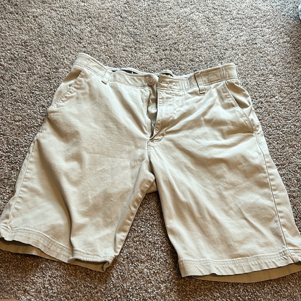 LEE size 36 shorts
